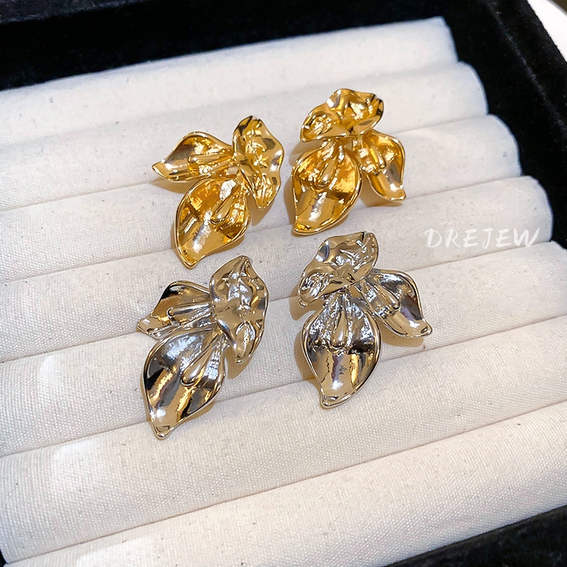 DREJEW เดรช 925 เงินเข็มเย็นสไตล์ ซอก ย้อนยุคโลหะดอกไม้ต่างหูออกแบบต่างหูแฟชั่นที่เรียบง่ายระดับไฮเอนด์ต่างหูผู้หญิง ไม่แพ้ง่าย - รูปที่ 6