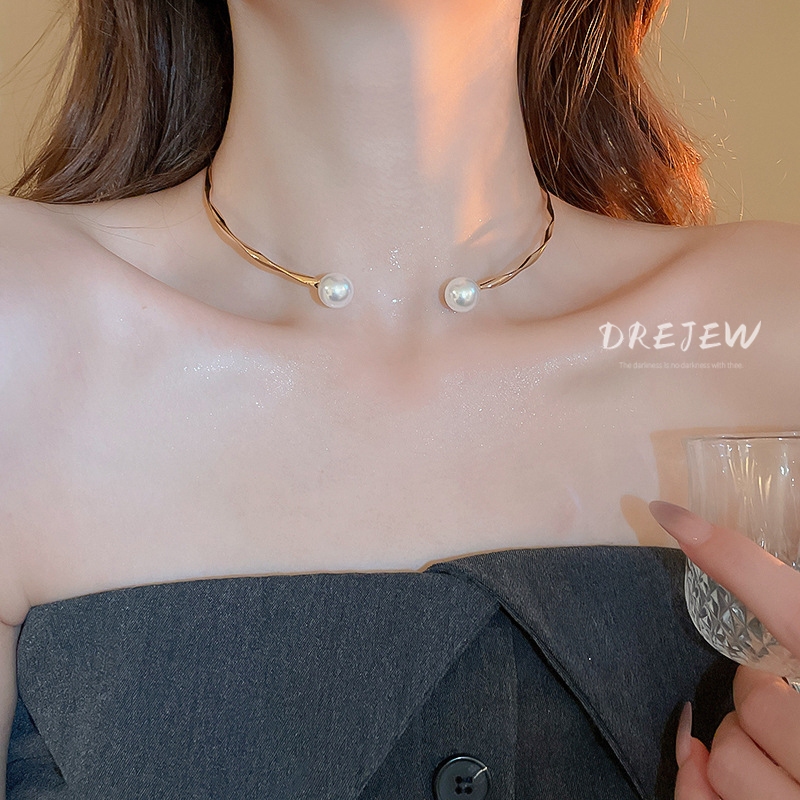 DREJEW ข้ามพรมแดนสไตล์ใหม่อารมณ์เรียบง่ายหยักมุกเค้นคอสร้อยคอเค้นคอระดับไฮเอนด์2024 หรูหราอุปกรณ์เสริม