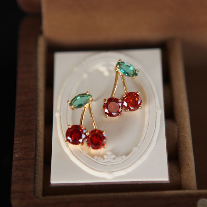 Jushi Zirconia หินธรรมชาติ Cherry ต่างหูโลหะผสมวันหยุดของขวัญผู้หญิง Jewellery Hypoallergenic