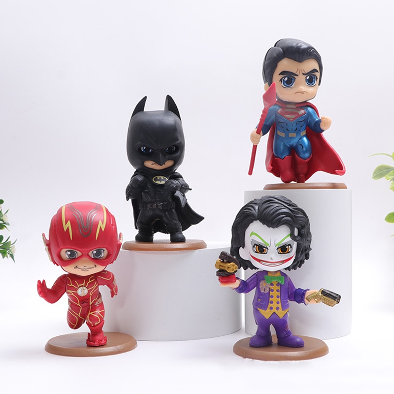 4 ชิ้น/เซ็ต 10 ซม.อะนิเมะ Justice League รูป Superman Clark Kent แฟลช Batman Bruce Wayne Joker รุ่น 