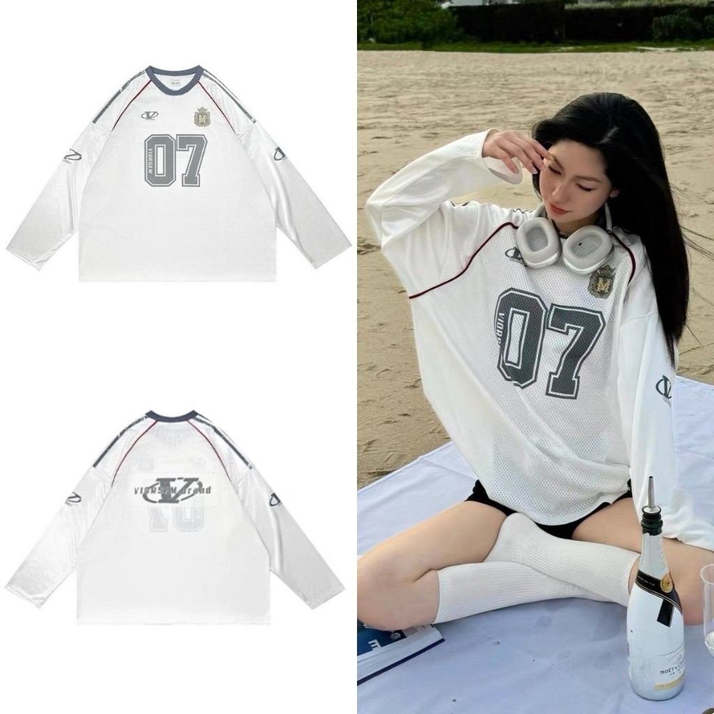 สไตล์เกาหลี เสื้อยืดแขนยาวกีฬา คอกลมหลวม - ฟุตบอลหมายเลข 07 เสื้อเชิ้ตโอเวอร์ไซส์ Unisex Hottrend 2024