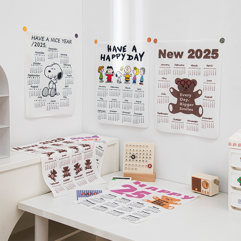 น่ารัก สนูปปี้ 2024/2025 ปฏิทินแขวนผ้าห้องนอนผนังพื้นหลังผ้า พรม