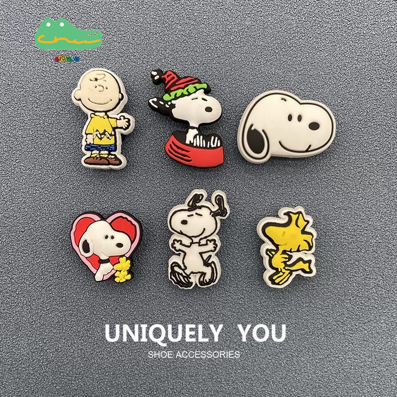 Crocs jibbitz อุปกรณ์ตกแต่งตาไก่แบบ DIY พร้อมตัวล็อค รูปสุนัขและการ์ตูน Snoopy