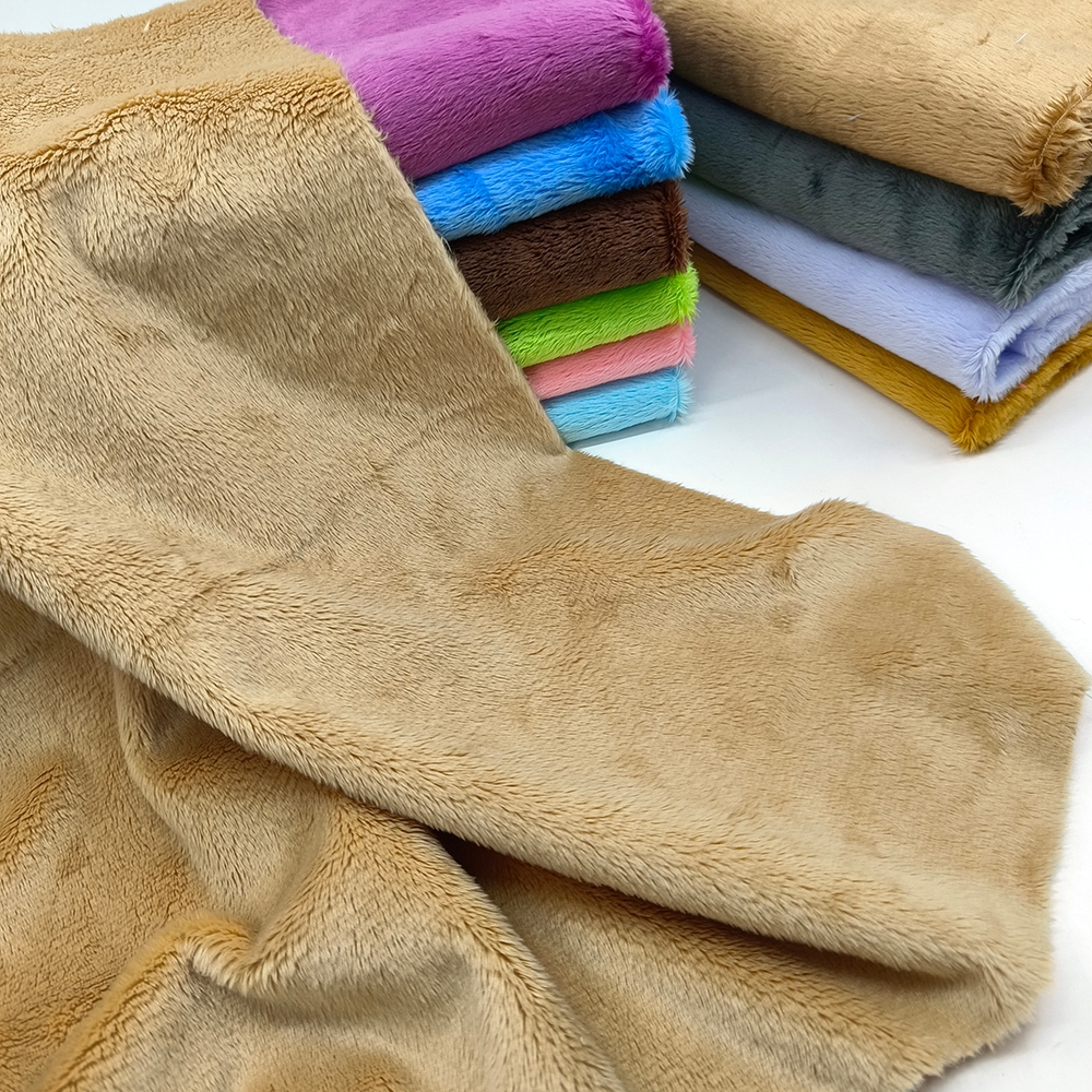 ผ้าตุ๊กตาหนา5มม. ตุ๊กตาผ้าขนนุ่มสุดๆ45x50ซม โพลีเอสเตอร์100% เหมาะสําหรับตุ๊กตาปลอกหมอนของเล่นตุ๊กตาฉากหลัง ทําด้วยมือ ทําเอง เย็บผ้าฝ้ายตุ๊กตาผ้