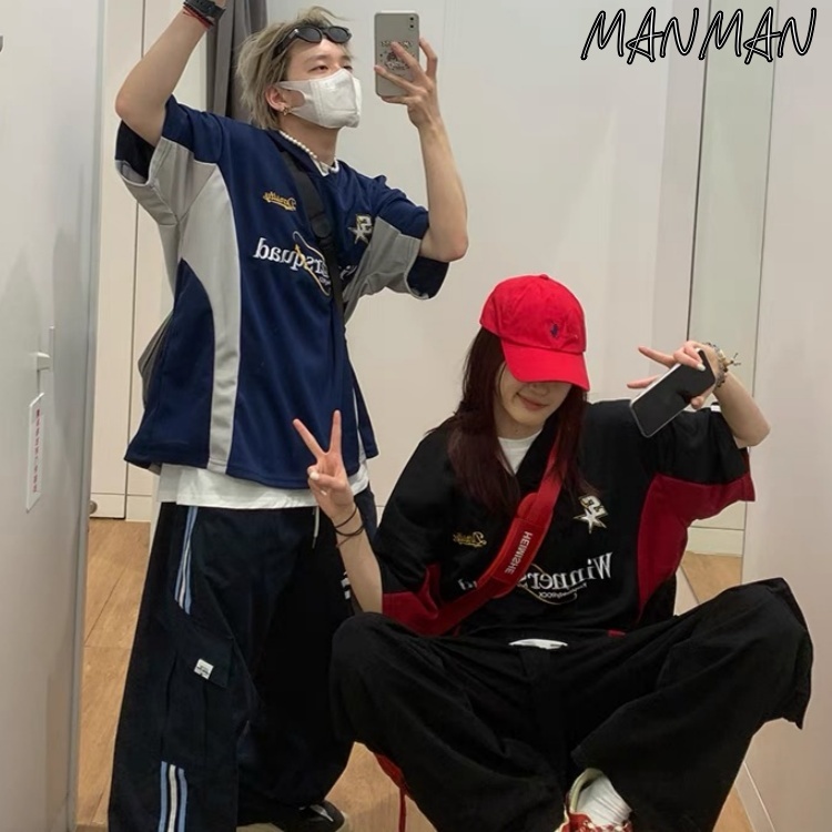 MANMAN เสื้อยืดผู้ชายคอกลมแขนสั้นแฟชั่นพิมพ์คู่ด้านบนสวมใส่
