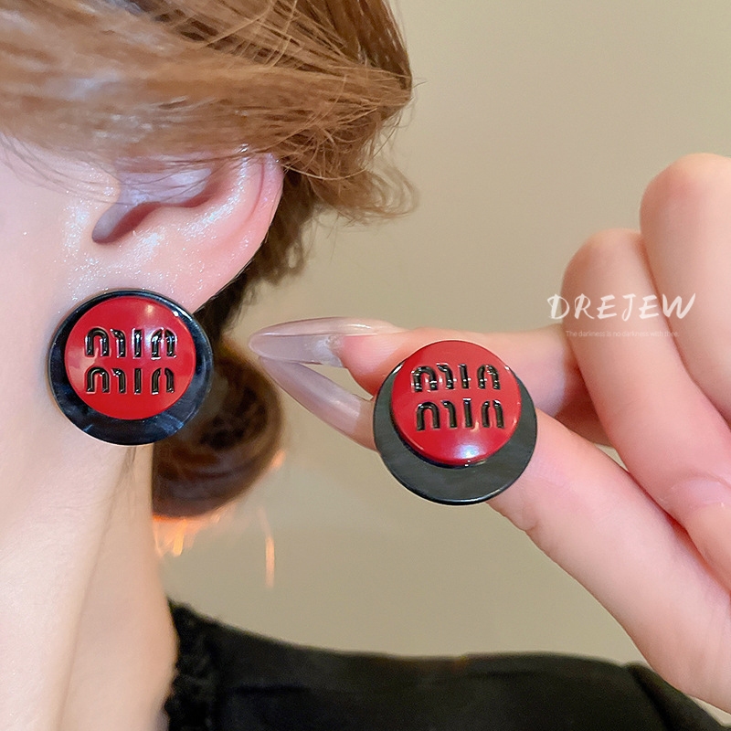 DREJEW 925 เงินเข็มสีแดงและสีดํา Contrast สีเพชร Letter Stud ต่างหูแฟชั่นประณีต y2k หวาน Cool สาวร้อนสไตล์ต่างหูอเนกประสงค์ Hypoallergenic