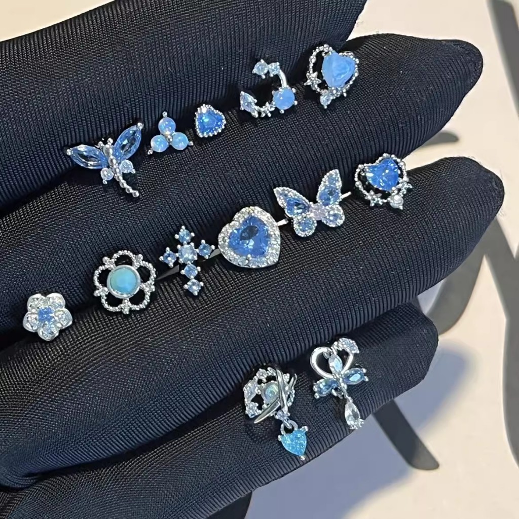 ✨Susan [Sea Blue Mystery] 316L Medical Steel Temperament All-Match Love Heart ต่างหู Anti-Allergic ต่างหูเหล็กไทเทเนียมไม่ซีดจาง Star Moon ต่างหู