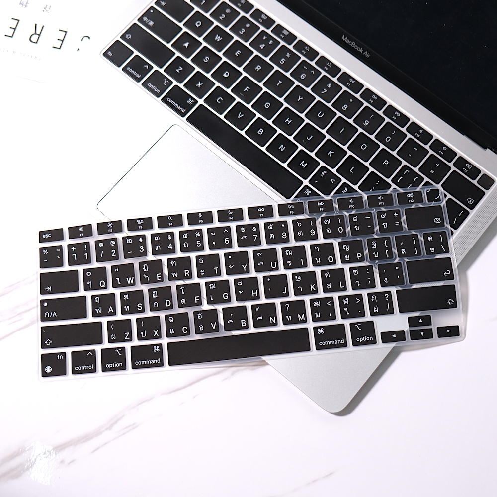 ไทย US Layout แป้นพิมพ์สีดําผิวสําหรับ MacBook M4 M3 M2 M1 ซิลิโคนคีย์บอร์ดฟิล์ม Air Pro13 14 15 16 นิ้ว A3241 A3112 A3403 A3113 A3240 A3114 A2918 A2992 A2991 A2337 A2338