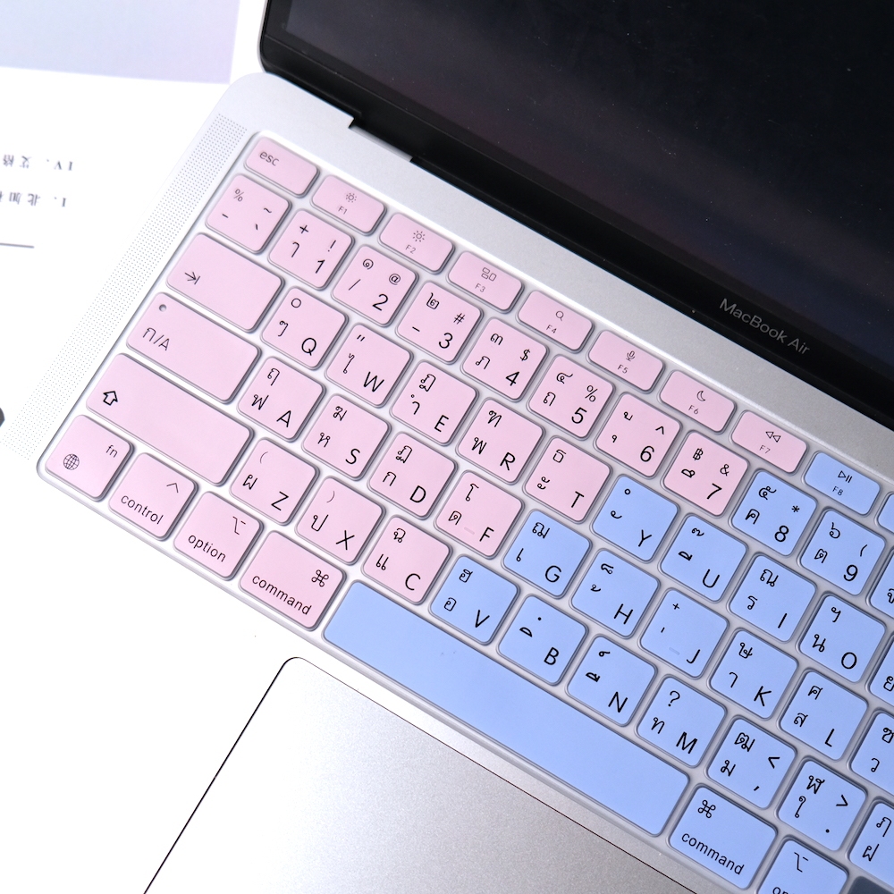 ไทย US Layout แป้นพิมพ์สีดําผิวสําหรับ MacBook M4 M3 M2 M1 ซิลิโคนคีย์บอร์ดฟิล์ม Air Pro13 14 15 16 นิ้ว A3241 A3112 A3403 A3113 A3240 A3114 A2918 A2992 A2991 A2337 A2338