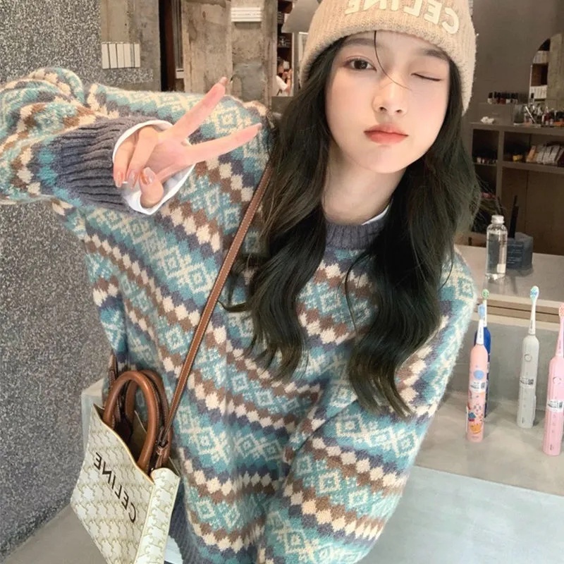 Gjcute สื้อกันหนาวคอกลม เสื้อกันหนาวผู้หญิง แขนยาว ลายทาง ผ้าดีมาก ทรงหลวม
