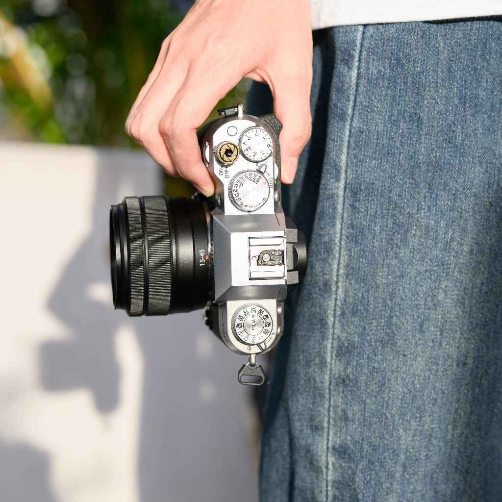 JJC ปุ่มชัตเตอร์ กล้องปุ่มปลดล็อคชัตเตอร์ทองเหลืองสำหรับ Fuj Fijifilm X-T50 X100VI X100F X-T5 X-T4 X-T3 X-T2 X-T30 II X-M5 X-E2 X-E2S X-E1 X2S X100 X-Pro3 X-PRO2 X-PRO1