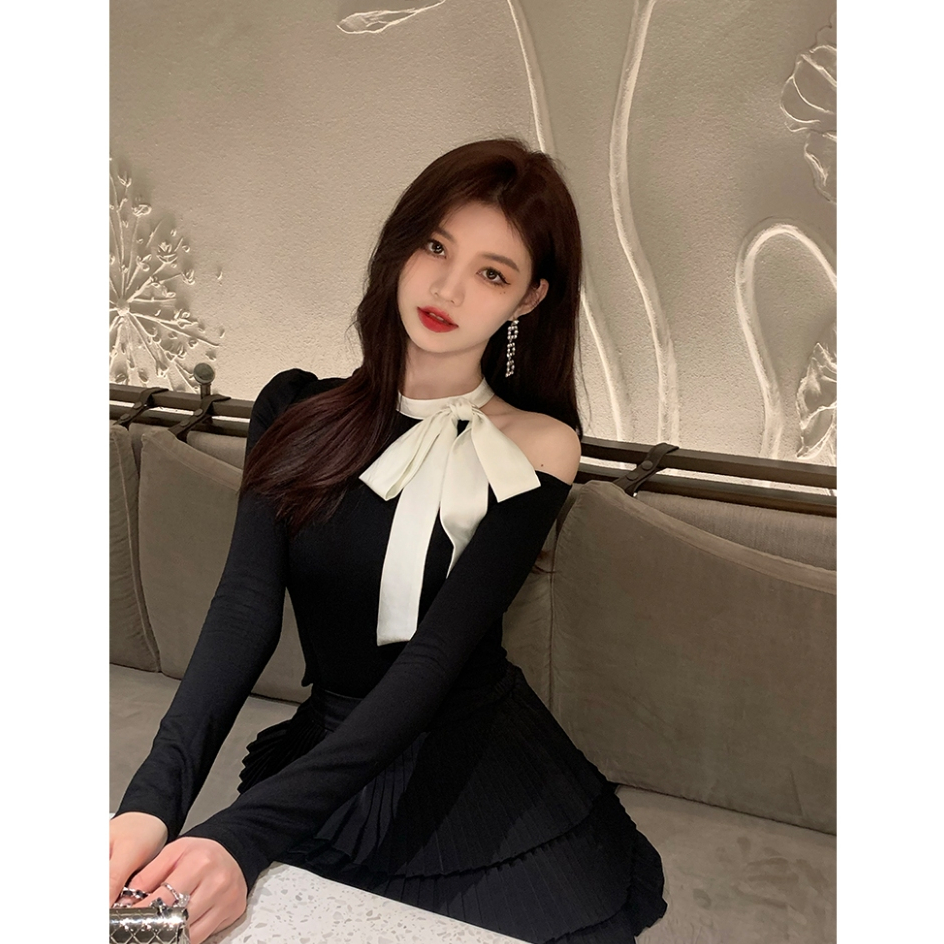 NZN สาวร้อนสีดําที่ไม่มีสายหนังโบว์เซ็กซี่เสื้อแขนยาว