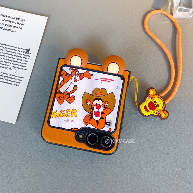 Samsung Galaxy Z Flip 5 6 เคสโทรศัพท์น่ารักพร้อมเชือกคล้องซิลิโคนลายเสือและหู 3D z flip5 z flip6