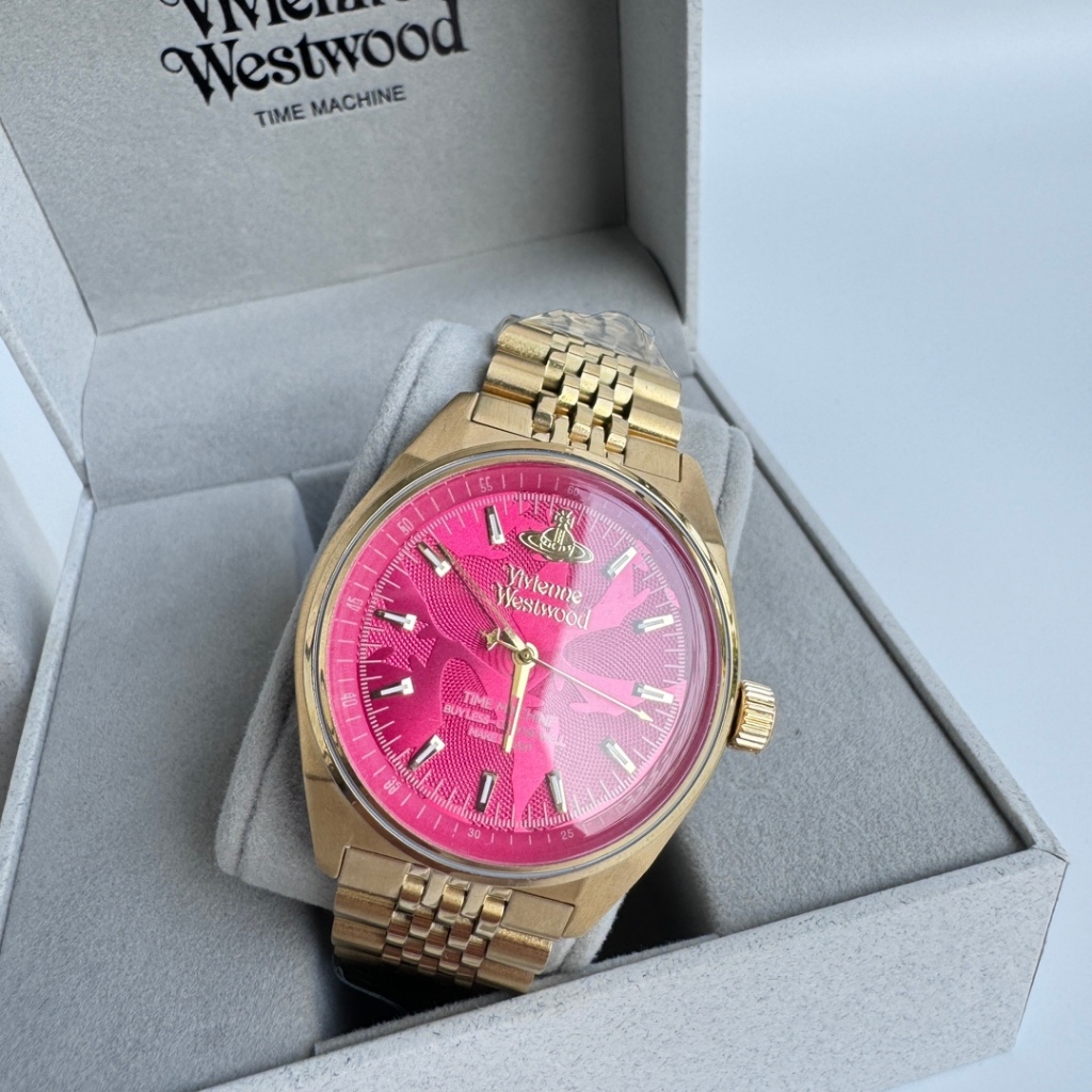Vivienne Westwood แกะสลัก Star Plate แฟชั่นนาฬิกาชาย/หญิง 39MM