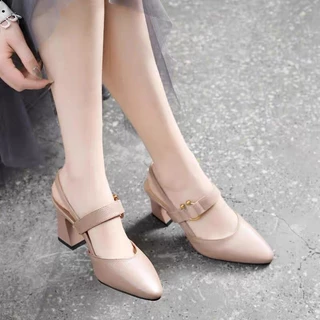 [CF] รองเท้าส้นสูงผู้หญิง สีดำ ปิดหัว หัวแหลม ส้นตัน ดีไซน์เรียบง่าย เหมาะใส่ทำงาน