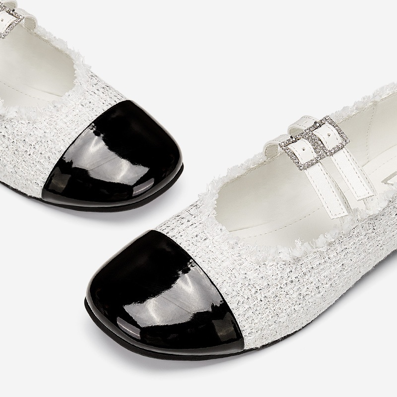【ผลิตภัณฑ์ใหม่】Paris Zoey Mary Jane รองเท้าส้นแบนพู่ตกแต่งเพชรหัวเข็มขัดรองเท้าผู้หญิง