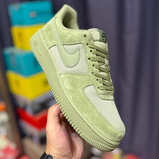 Air Force 1 Low Premium Oil Green. Air Force 1 low premium oil สีเขียว FB8876-300