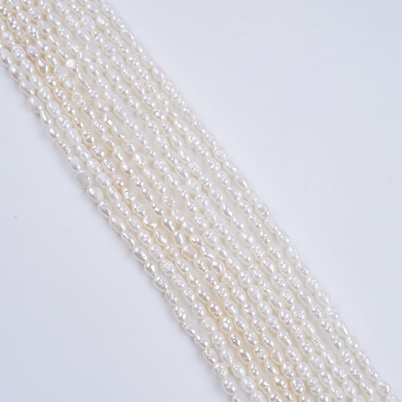 ความยาว 18 ซม. 2.5-3 มม. ไข่มุกน้ําจืดธรรมชาติ Strand Ice Shape