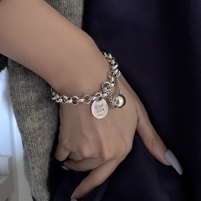 Jushi 925Silver goodluck รอบลูกป้ายผู้หญิงสร้อยข้อมือโซ่ปรับเครื่องประดับ