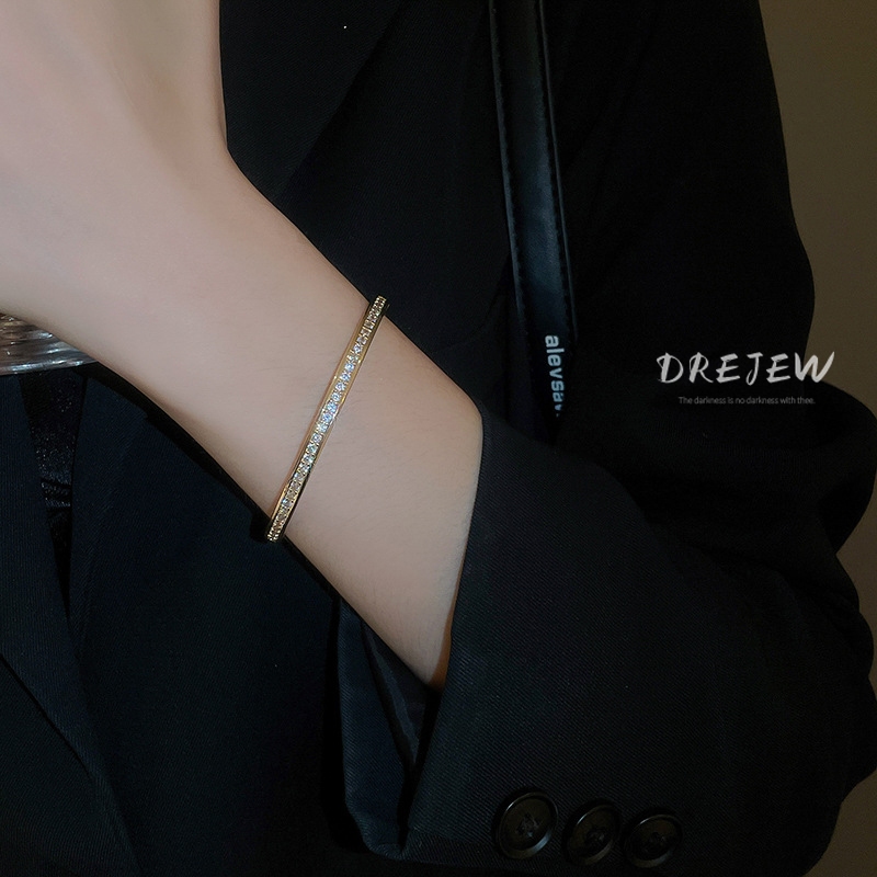 DREJEW เดรช ฝรั่งเศสเพชรเต็มหัวเข็มขัดสร้อยข้อมือยุโรปและอเมริกาที่เรียบง่ายสร้อยข้อมือระดับไฮเอนด์ข้ามพรมแดนซอกแสงหรูหราสไตล์วังสร้อยข้