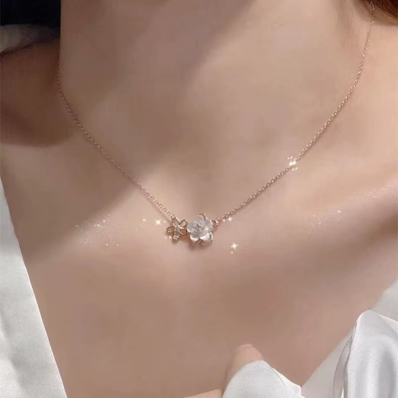 สร้อยคอ Cherry Blossom Female Niche Super Fairy Peach Blossom Clavic