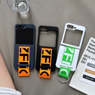 สายรัดข้อมือกว้างเคสโทรศัพท์สําหรับ Samsung Galaxy Z Flip 7 6 5 4 3 Smooth Hard PC กันกระแทกพร้อมแหวนโลหะฝาครอบ