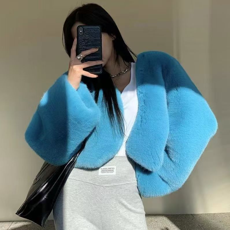 【สินค้าพร้อม】 เสื้อโค้ทแขนยาว ผ้ากํามะหยี่ขนนิ่ม แบบหนา ขนาดเล็ก สีขาว แฟชั่นฤดูใบไม้ร่วง และฤดูหนาว สําหรับผู้หญิง 2024