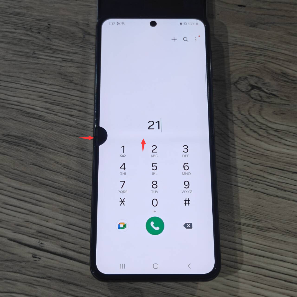 6.7" ทดสอบ Super AMOLED ที่มองไม่เห็นแนวนอนสายและสีดํา dot สําหรับ Samsung Z Flip 5 Z Flip5 SM- F731