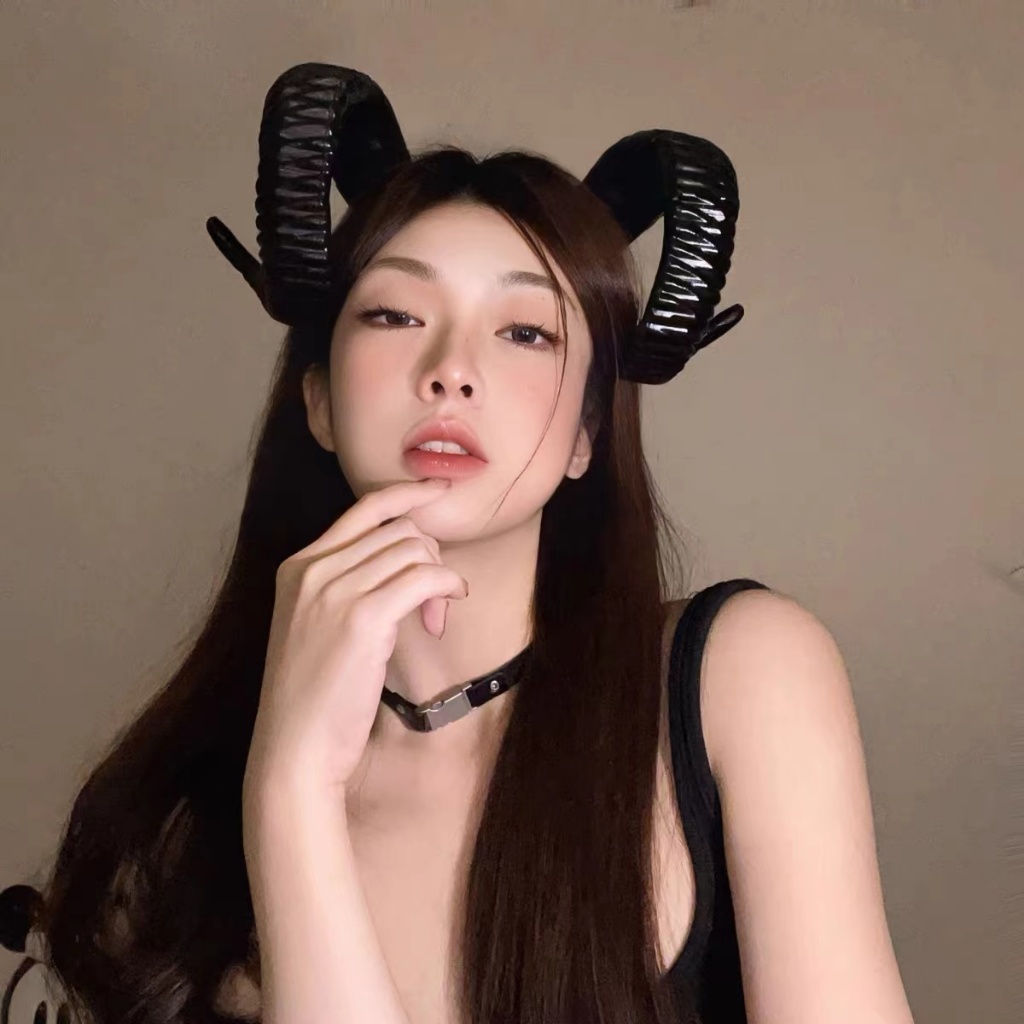 Dark Halloween Party Succubus Devil Horn Goat Horn Headdress แถบคาดศีรษะคอสเพลย์อุปกรณ์เสริมผม Horn Headdress