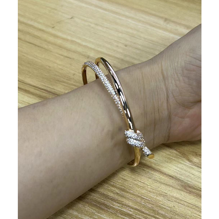 2024 NEW TIF**NY READY STOCK สร้อยข้อมือ/สร้อยคอปม