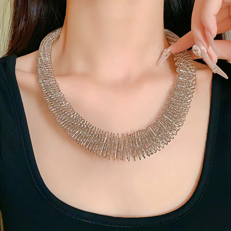 ยุโรปและอเมริกาโอ้อวดฤดูใบไม้ผลิตัดปก เครื่องเทศสาวอารมณ์โลหะสไตล์สร้อยคอบุคลิกภาพออกแบบเฉพาะแฟชั่นคอปกผู้หญิง - รูปที่ 7