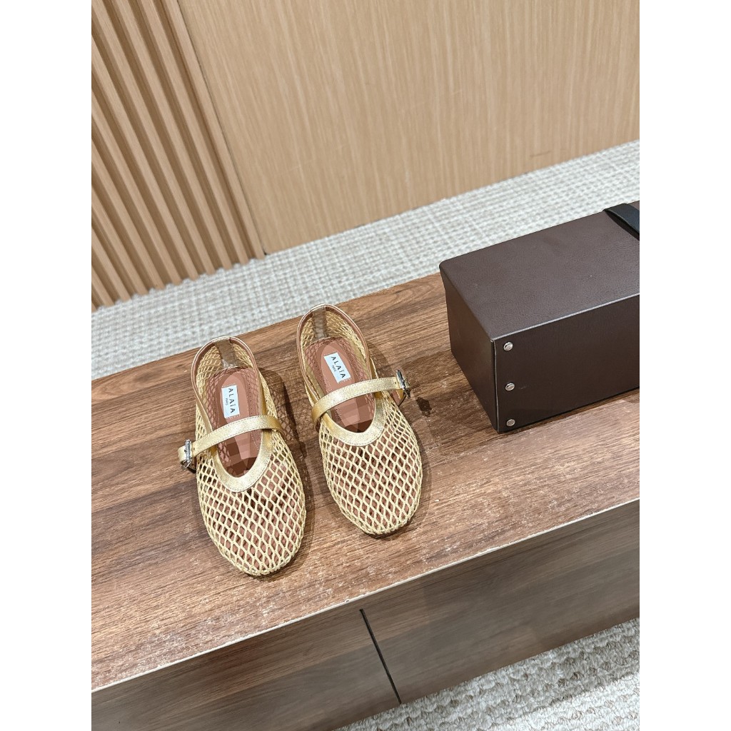 Alaia Alaia รองเท้าบัลเล่ต์คลาสสิกรองเท้าผ้ากอซแฟชั่นสบาย