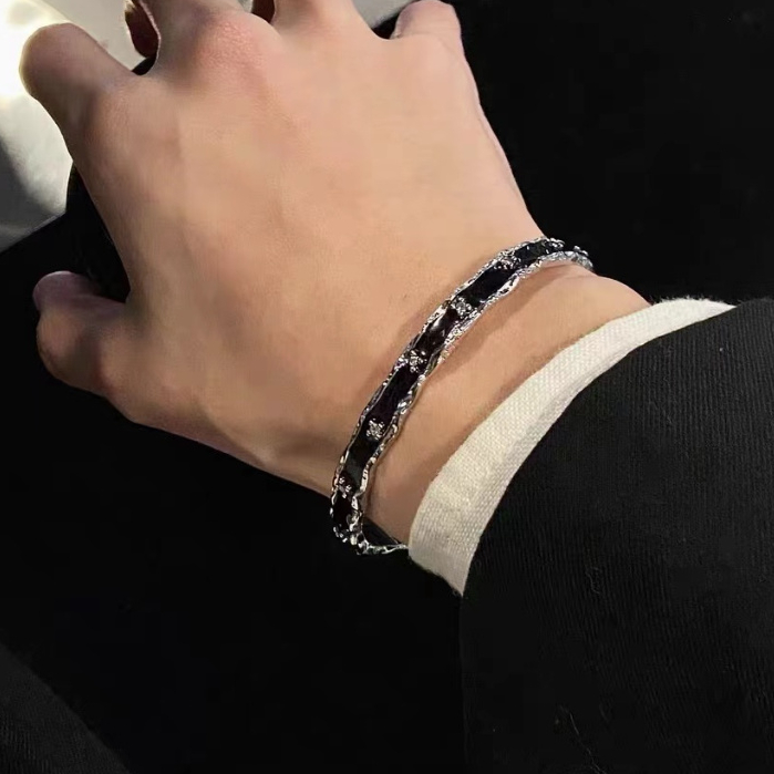 Dark สไตล์หรูหรา Rhinestone สร้อยข้อมือผู้ชายผู้หญิง High-End Niche Design Simple All-Match ไทเทเนียมเหล็กสร้อยข้อมือคู่