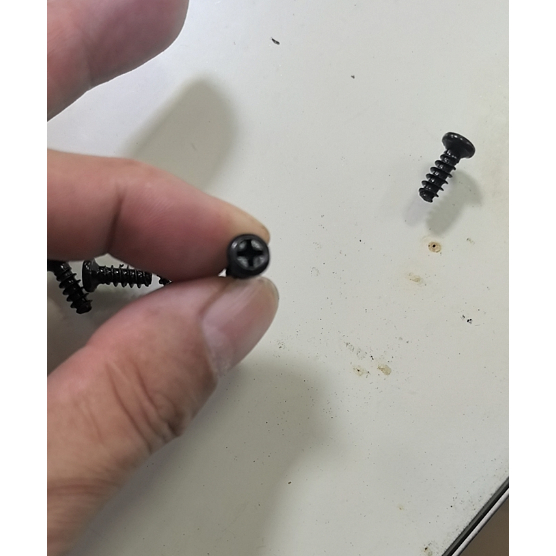 4pcs สําหรับสกรูล้อกระเป๋าเดินทาง Lojel