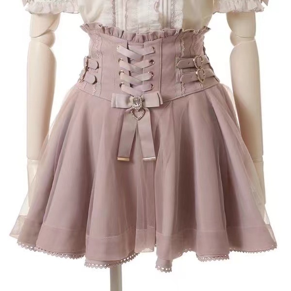 ญี่ปุ่นครึ่งกระโปรงโบว์สีชมพูสีดํา Landmine สไตล์ Jirai Kei กระโปรง Lolita น่ารักลูกไม้หลักขอบรูปหัวใจหนัง Bucklefashion เสื้อผ้าผู้หญิง