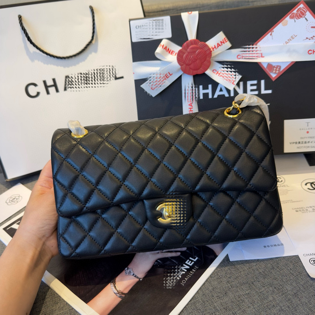 Vip GIFT Membership GIFT 25 ซม.หนังแกะ cf Ladies Chain Messenger Bag กล่องของขวัญ