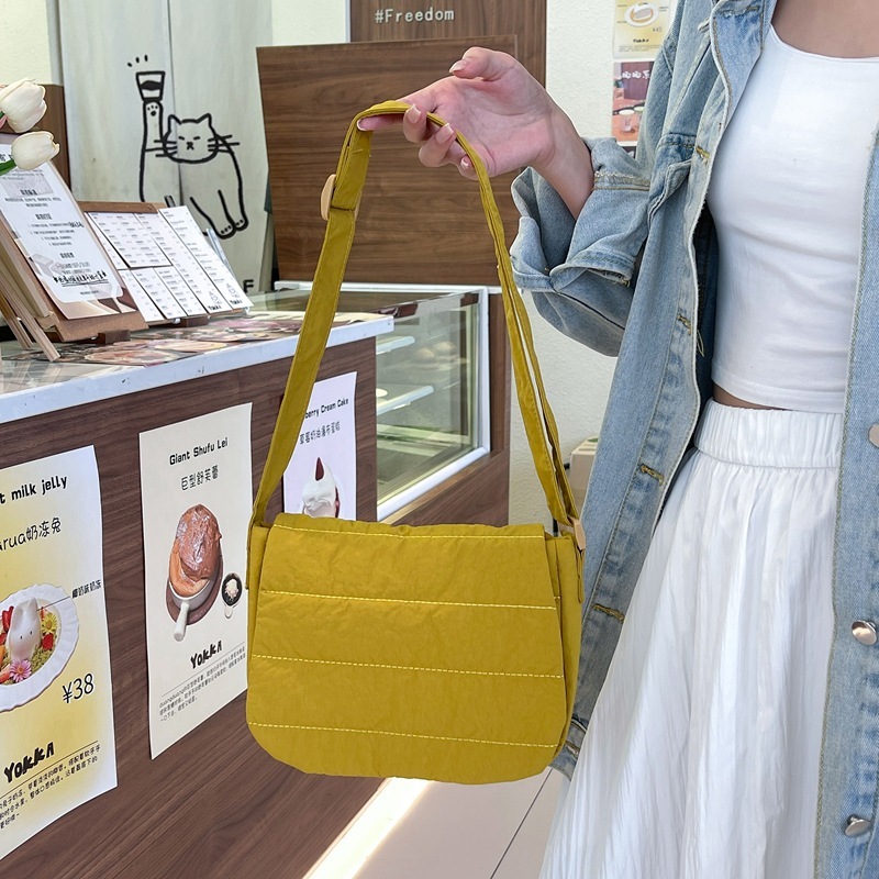 YADOU Niche design flap cloud bag เต็มไปด้วยผ้าฝ้ายกระเป๋าสะพายอเนกประสงค์สไตล์เกาหลี