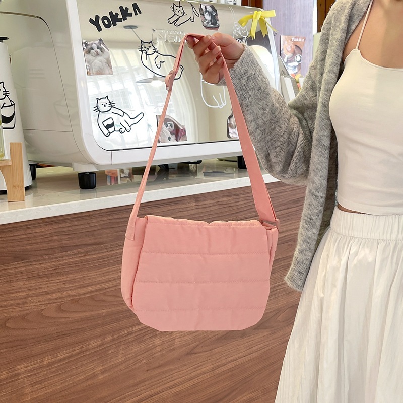 YADOU Niche design flap cloud bag เต็มไปด้วยผ้าฝ้ายกระเป๋าสะพายอเนกประสงค์สไตล์เกาหลี