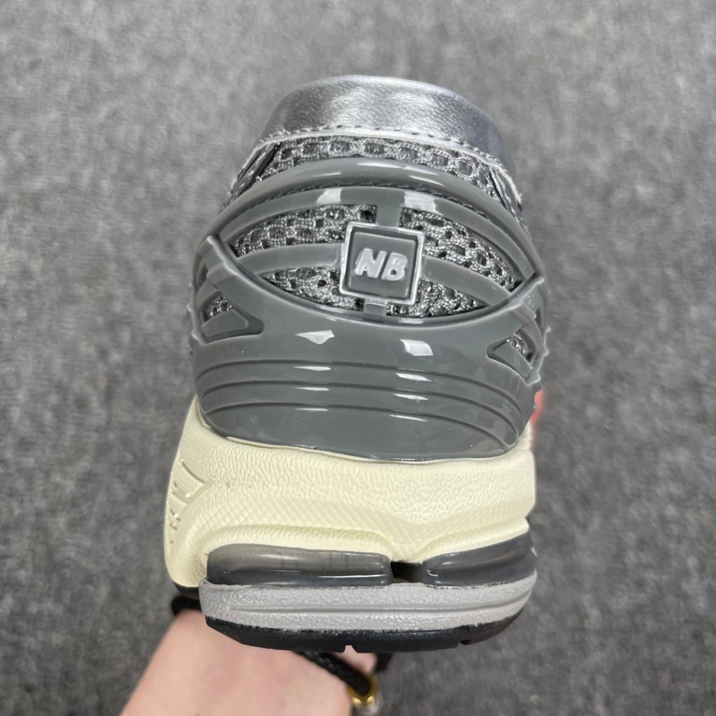 New Balance NB 1906L รองเท้าลําลองผู้ชายผู้หญิงรองเท้า U1906LAE