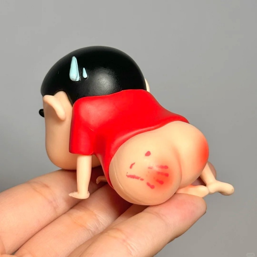 P PP Shin-Chan emo Mei Ya บวม Crayon Shin-Chan ของขวัญน่ารักเดสก์ท็อปตกแต่ง