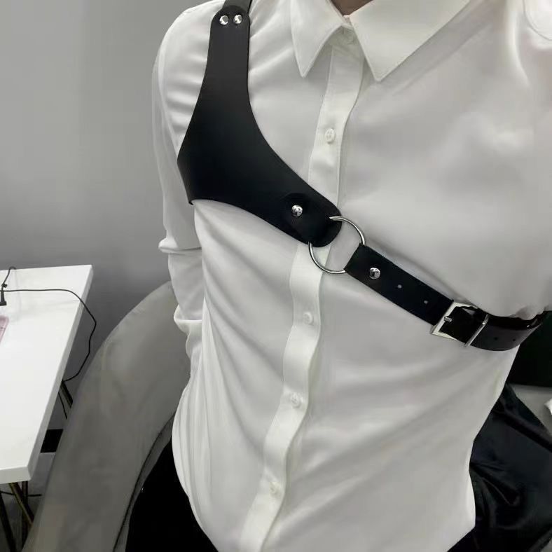 ผู้ชายอุปกรณ์เสื้อสลิงอินเทรนด์เข็มขัดสายรัดหน้าอกพังก์เข็มขัดเอวรัดตัวร่างกายสายคล้องไหล่เสื้อตกแต่งสาย