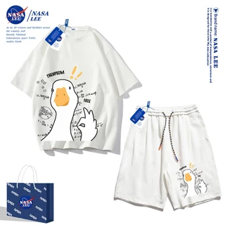 ✨สินค้าพร้อมส่ง✨นาซ่า เสื้อยืดแขนสั้นฤดูร้อนผู้ชายกางเกงขาสั้นผ้าฝ้ายหลวมชุดสูทอินเทรนด์, ผู้ชายผู้หญิงกีฬาลําลองสไตล์เรียบง่าย 2024 สไตล์ใหม่