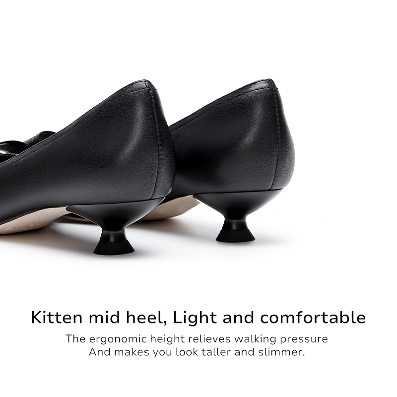 Staccato Women's Kitten Bow Heels รองเท้าคัทชู ส้นเตี้ย หัวแหลม 9ER76