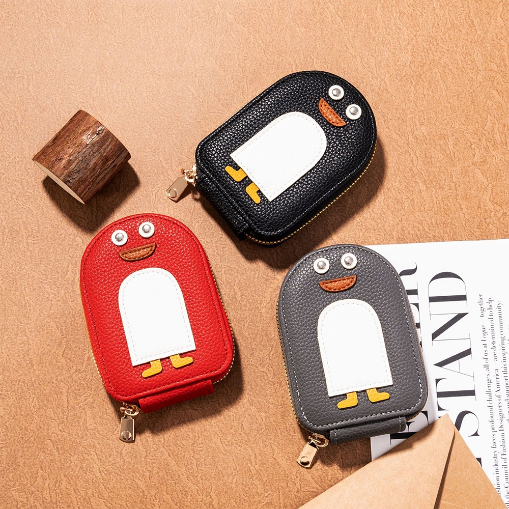 ผู้ถือบัตรหญิงบางเฉียบขนาดเล็ก 2024 หนังแท้สไตล์ใหม่ Anti-Degaussing น่ารัก Multi-card Niche ins Cowhide Penguin
