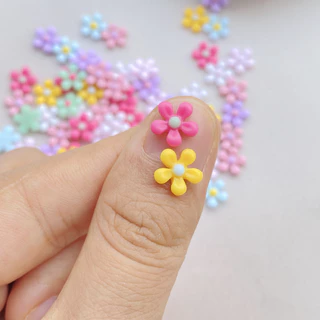 ยี่ห้อใหม่ 100 ชิ้น 3ง ดอกไม้รูปแบบเรซิ่นตกแต่งเล็บ ทําเอง