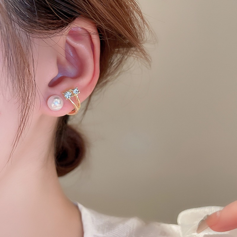 ต่างหูสตั๊ด เพชรและหินตกแต่ง ดีไซน์สวยงาม สไตล์วัน.daily และ semi-formal ราคา ถูกที่สุด ดีลบีเคเค แกลเลอรีภาพที่ 8