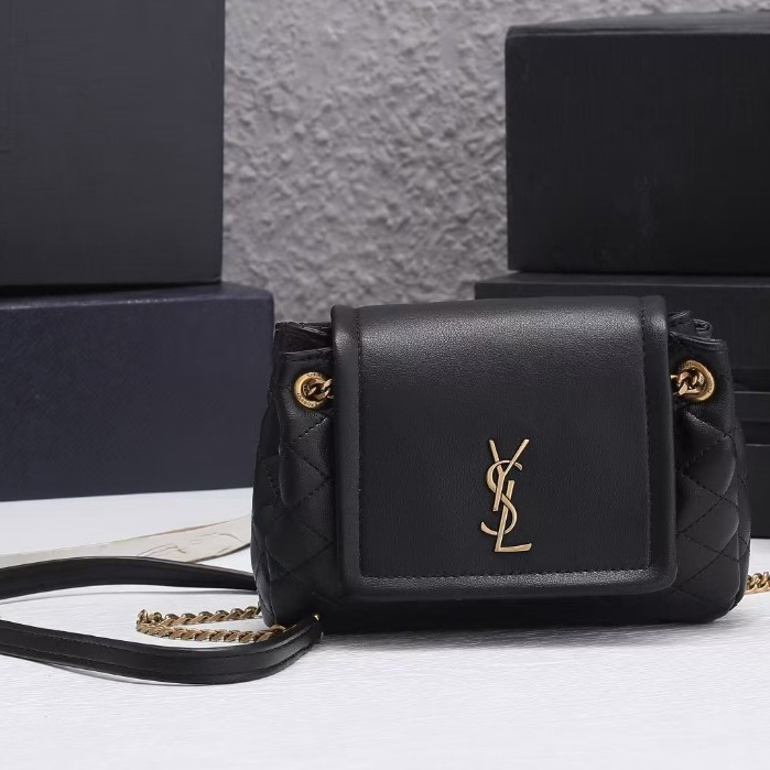 กระเป๋าสะพาย YSL Mini Nolita