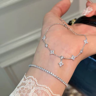 จากไทย 1วันถึง💕สร้อยข้อมือเงินสเตอร์ลิง จี้โคลเวอร์สี่ใบ | สไตล์เย็นสง่างาม ระดับไฮเอนด์ | ความละเอียดอ่อนสูง รุ่นขายดี