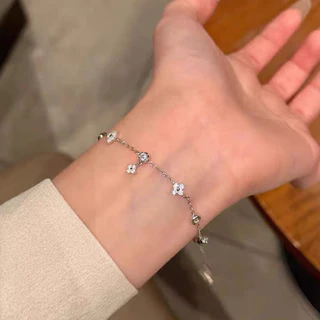 จากไทย 1วันถึง💕สร้อยข้อมือเงินสเตอร์ลิง จี้โคลเวอร์สี่ใบ | สไตล์เย็นสง่างาม ระดับไฮเอนด์ | ความละเอียดอ่อนสูง รุ่นขายดี