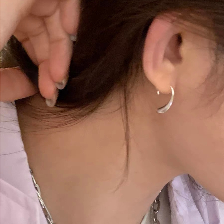 ต่างหูหยดน้ําเงินสเตอร์ลิงสไตล์มินิมอลสไตล์ใหม่ขายร้อนทุกการแข่งขันต่างหูดีไซน์เฉพาะผู้หญิง